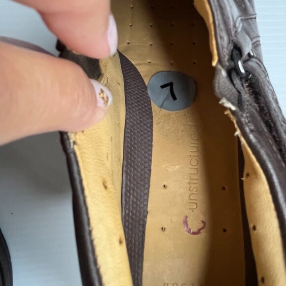 CLARKS Loafers Comfort Slip On Shoes Womens Artisan Unstructured Brown Leather 7 - Picture 10 of 11